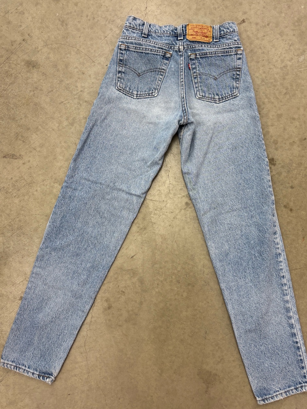 1988 Vintage Levi’s 550 Jeans W29 L34 Made in USA 585 Paper Tag Light Wash XX